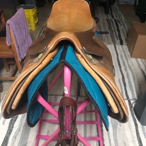 I am selling some of my old English tack